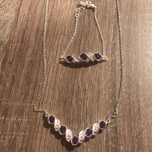 Avon Klara 3 piece gift set - Picture 3 of 4